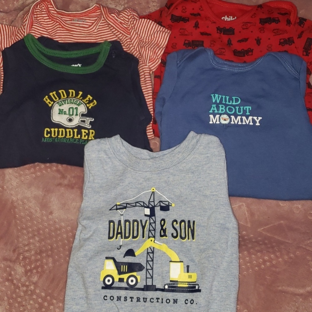 Carter's 6m long and short sleeved onesies